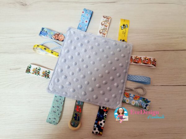 Kék repülős pöttyös (42) Kék repülős pöttyös (42)